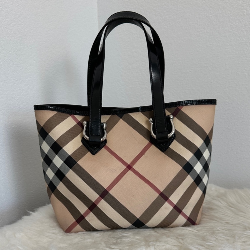 💯 Authentic Burberry Tote Bag🍀